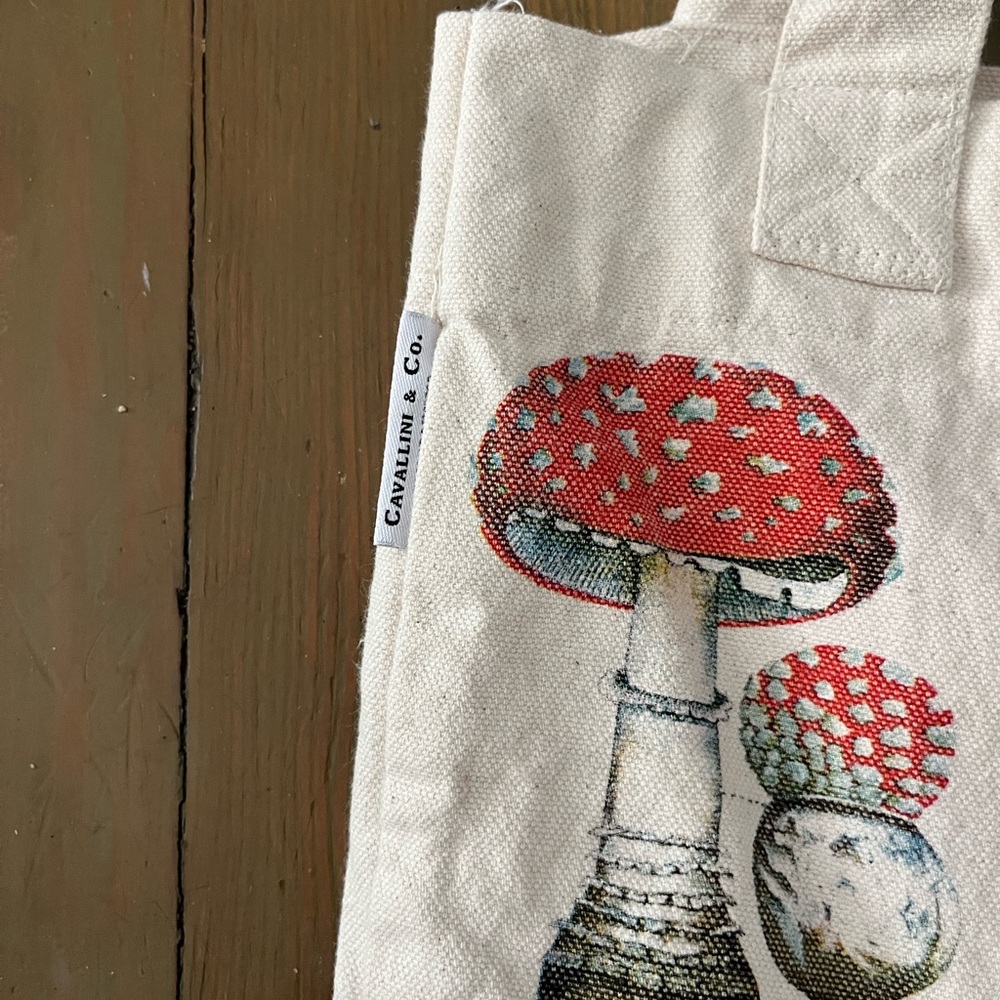 Canvas Mushroom Print Tote Bag in Cream - Picture 2 of 4